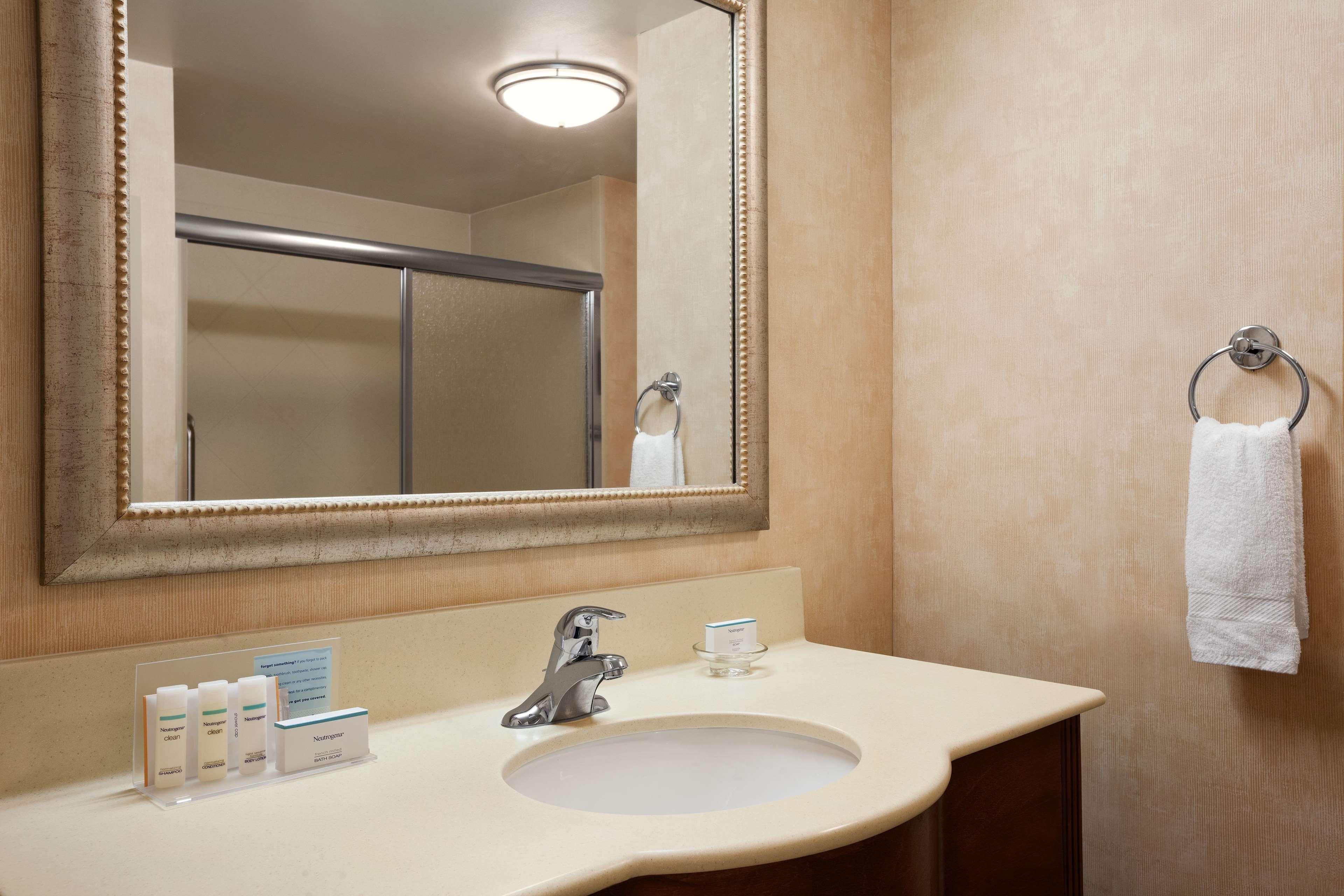 Hampton Inn Geneva Extérieur photo