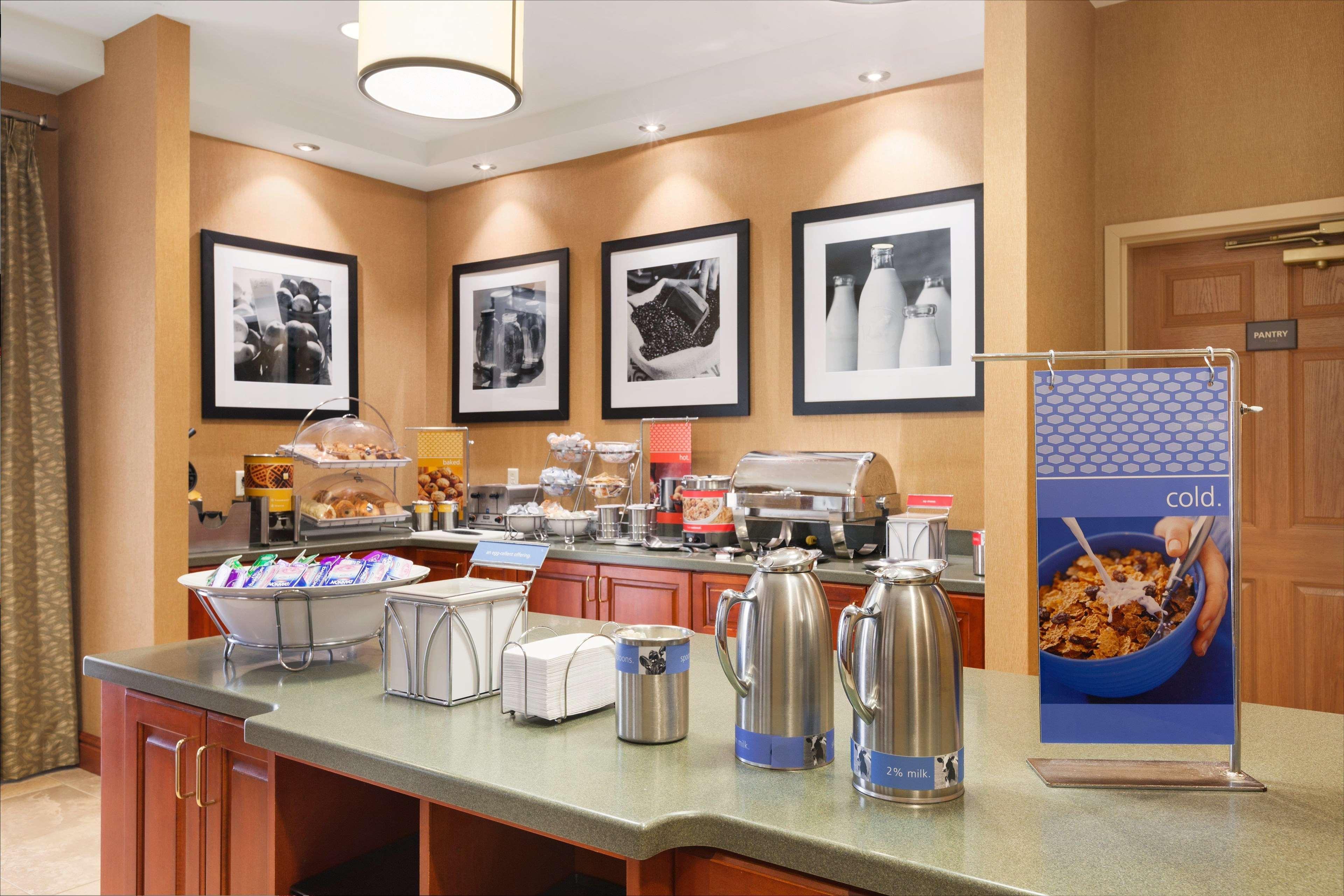 Hampton Inn Geneva Extérieur photo