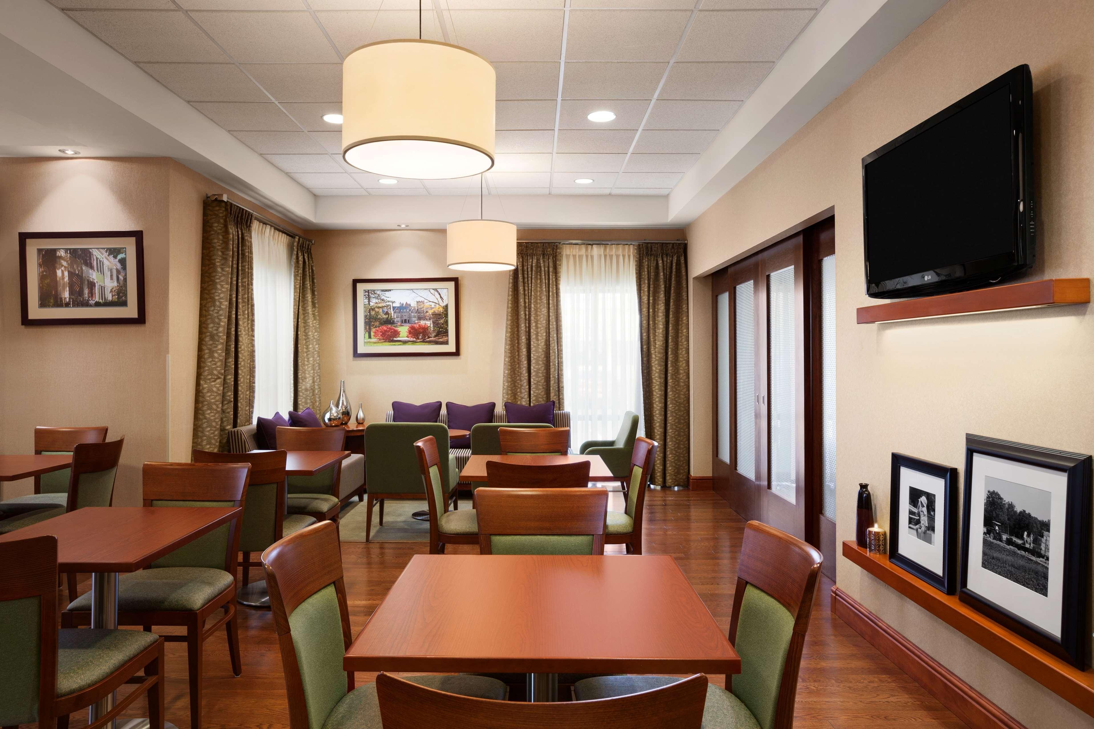 Hampton Inn Geneva Extérieur photo