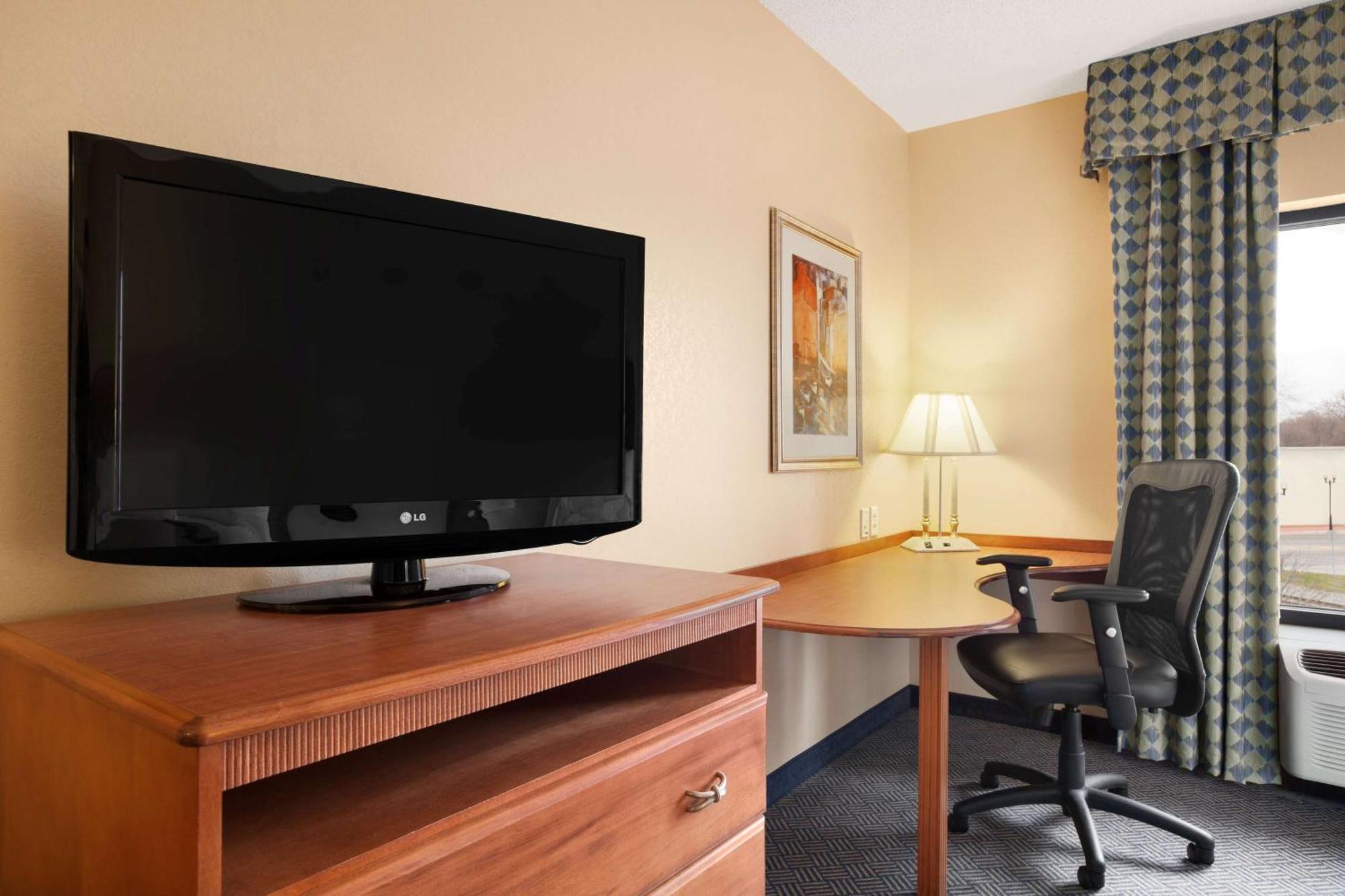 Hampton Inn Geneva Extérieur photo